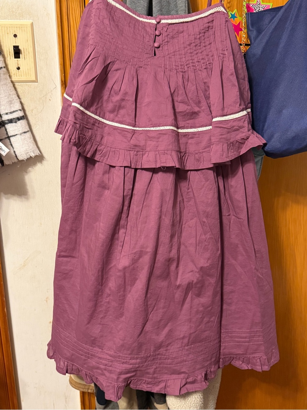 Mauve Ruffle Off-Shoulder Midi Dress - Picture 3 of 7
